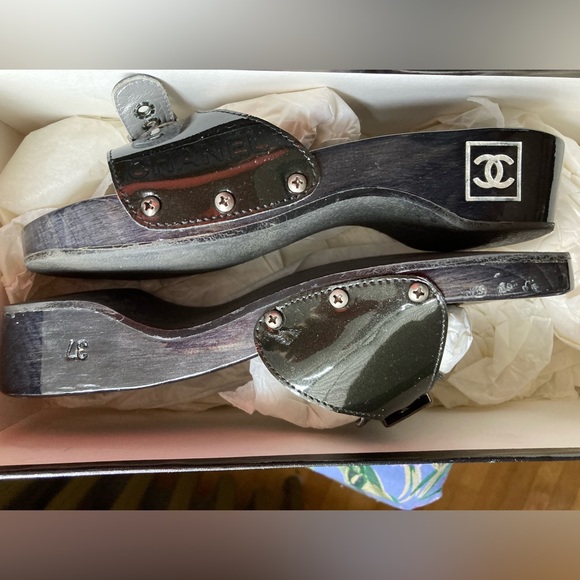 CHANEL - Mules Sandals 🖤 - Picture 5 of 5